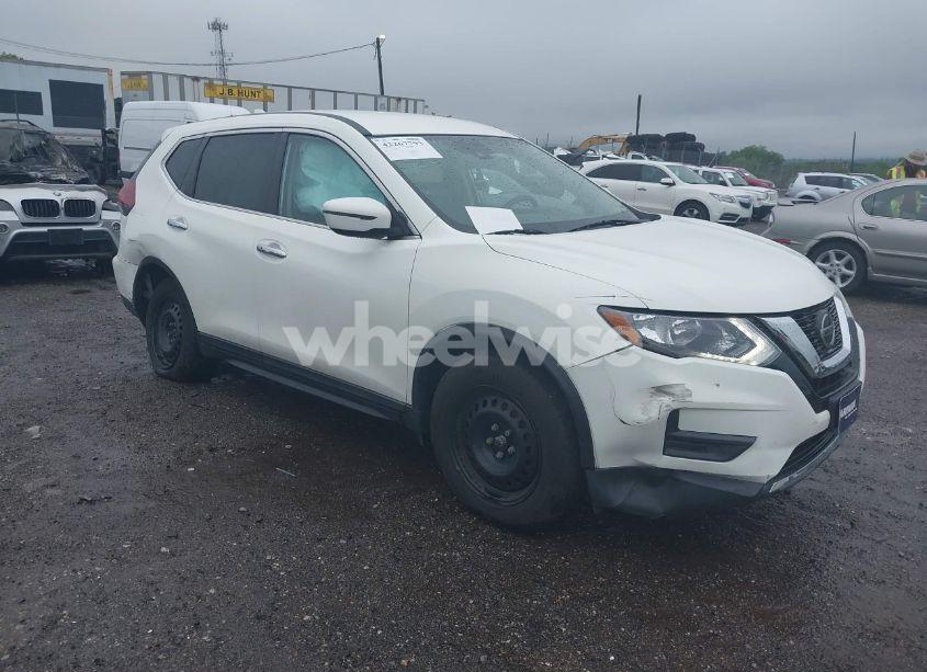 2019 Nissan Rogue S (VIN 5N1AT2MV3KC831907) main photo