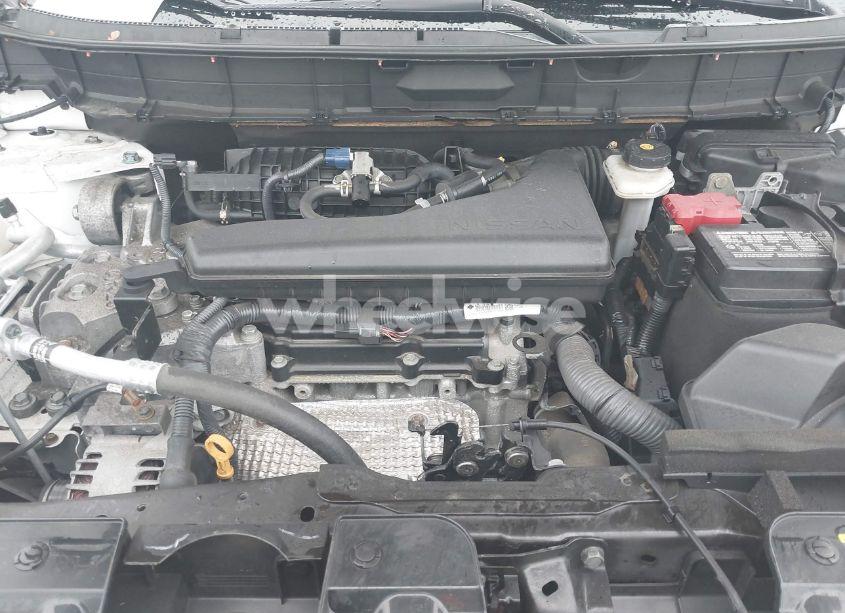 Photo 10 of 2019 Nissan Rogue S (VIN 5N1AT2MV3KC831907)