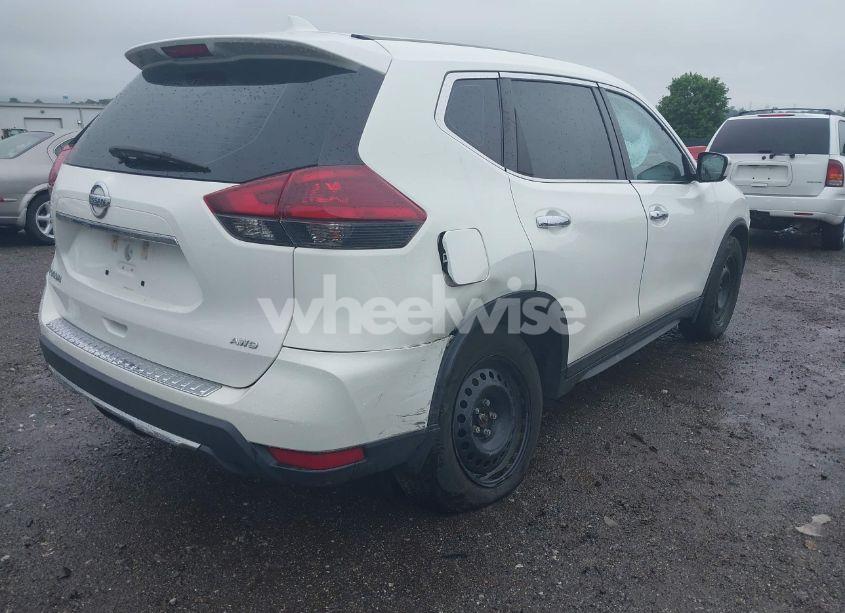 Photo 6 of 2019 Nissan Rogue S (VIN 5N1AT2MV3KC831907)