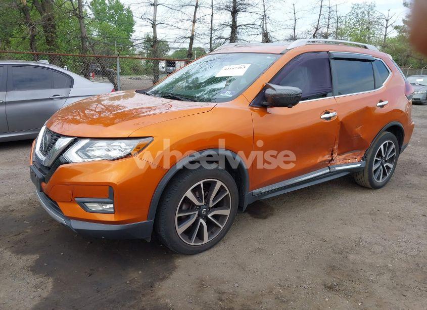 Photo 2 of 2020 Nissan Rogue SL INTELLIGENT AWD (VIN 5N1AT2MV3LC748821)