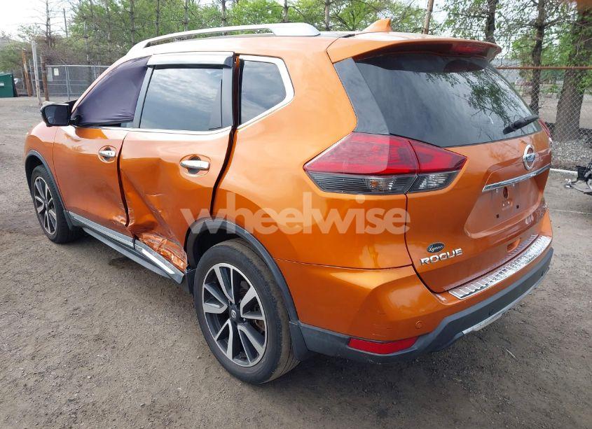 Photo 3 of 2020 Nissan Rogue SL INTELLIGENT AWD (VIN 5N1AT2MV3LC748821)