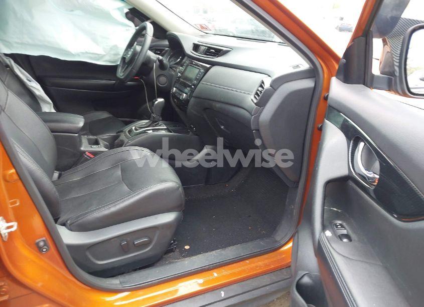 Photo 5 of 2020 Nissan Rogue SL INTELLIGENT AWD (VIN 5N1AT2MV3LC748821)