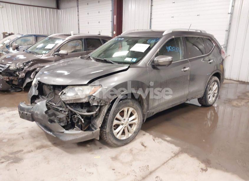 Photo 2 of 2014 Nissan Rogue SV (VIN 5N1AT2MV4EC771768)