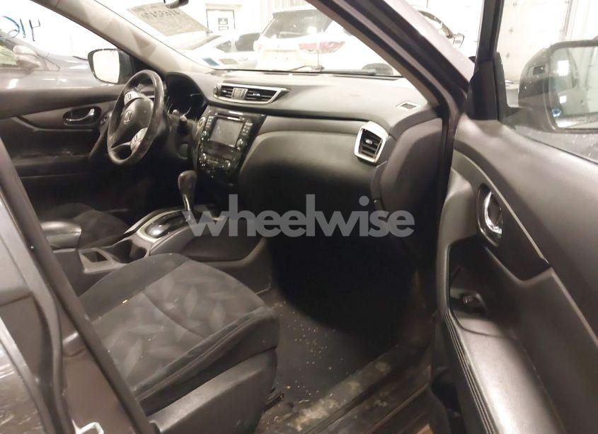 Photo 5 of 2014 Nissan Rogue SV (VIN 5N1AT2MV4EC771768)