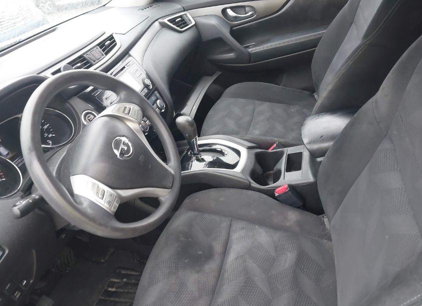 Photo 5 of 2014 Nissan Rogue SV (VIN 5N1AT2MV4EC810732)