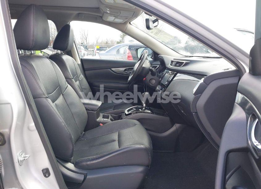 Photo 5 of 2015 Nissan Rogue SL (VIN 5N1AT2MV4FC781427)