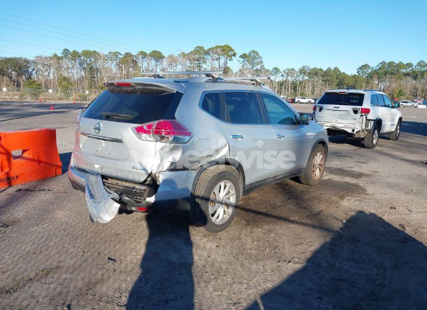 Photo 4 of 2015 Nissan Rogue SL (VIN 5N1AT2MV4FC810036)