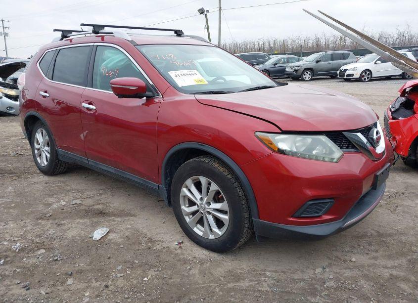 2015 Nissan Rogue SV (VIN 5N1AT2MV4FC829220) main photo