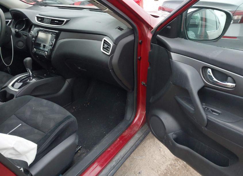 Photo 5 of 2015 Nissan Rogue SV (VIN 5N1AT2MV4FC829220)