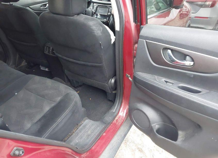 Photo 8 of 2015 Nissan Rogue SV (VIN 5N1AT2MV4FC829220)