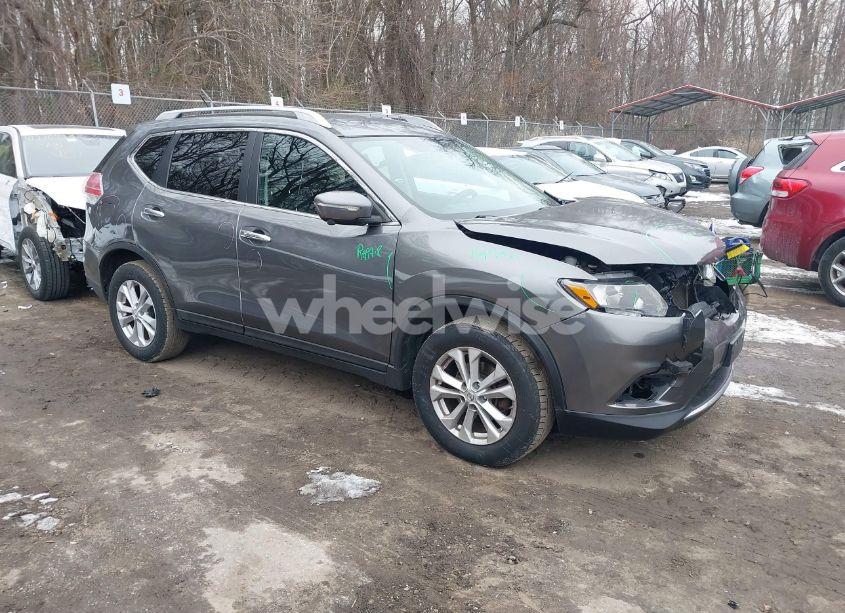 2015 Nissan Rogue SV (VIN 5N1AT2MV4FC842226) main photo