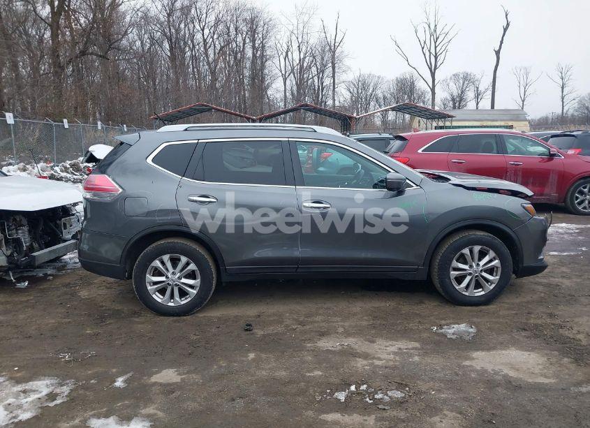 Photo 13 of 2015 Nissan Rogue SV (VIN 5N1AT2MV4FC842226)