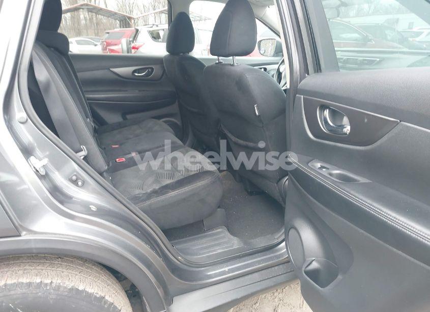 Photo 8 of 2015 Nissan Rogue SV (VIN 5N1AT2MV4FC842226)