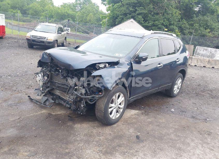 Photo 2 of 2015 Nissan Rogue SV (VIN 5N1AT2MV4FC885612)