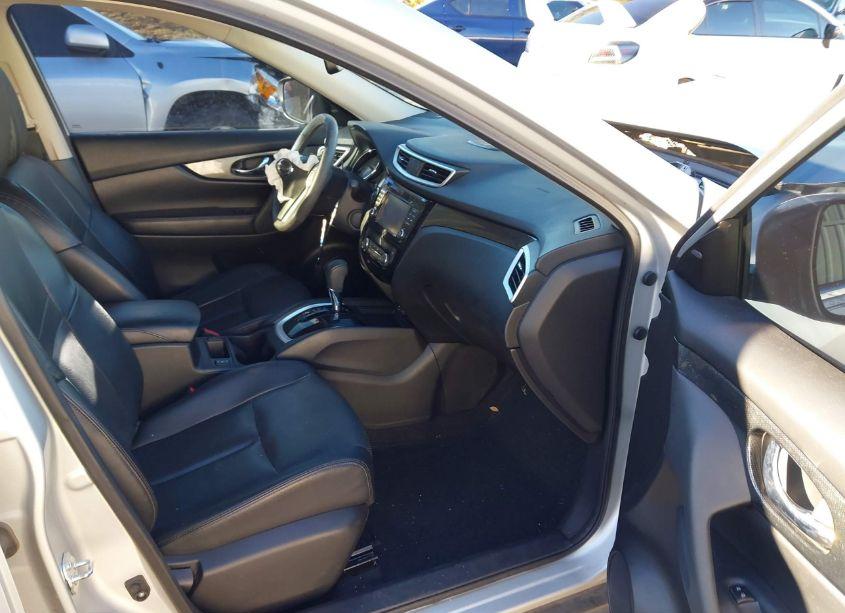 Photo 5 of 2015 Nissan Rogue SL (VIN 5N1AT2MV4FC913909)