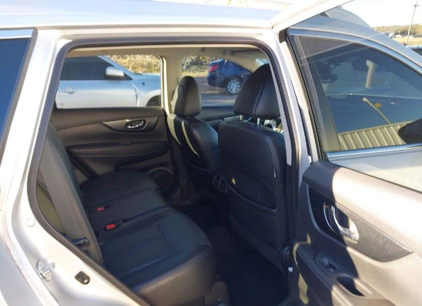 Photo 8 of 2015 Nissan Rogue SL (VIN 5N1AT2MV4FC913909)