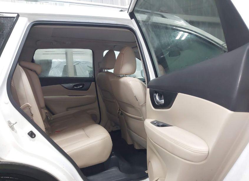 Photo 8 of 2016 Nissan Rogue SL (VIN 5N1AT2MV4GC761860)