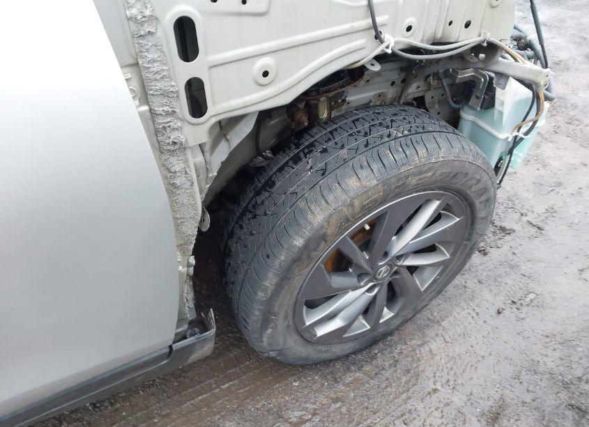 Photo 17 of 2016 Nissan Rogue SL (VIN 5N1AT2MV4GC772938)