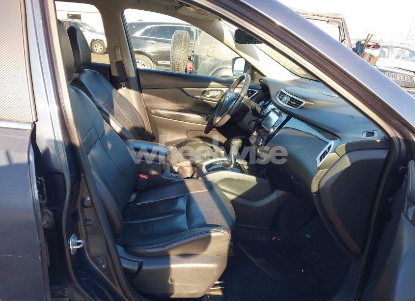 Photo 5 of 2016 Nissan Rogue SL (VIN 5N1AT2MV4GC799380)