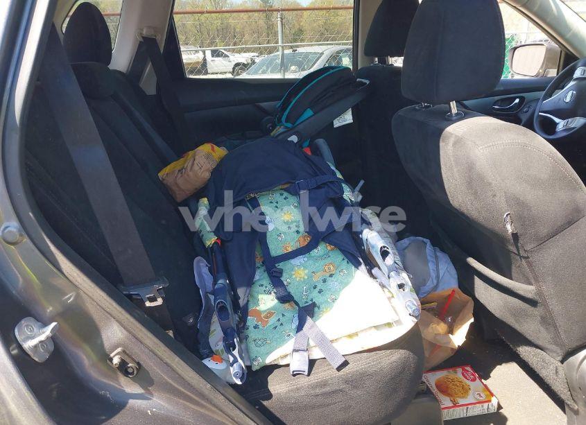 Photo 8 of 2016 Nissan Rogue SV (VIN 5N1AT2MV4GC825640)