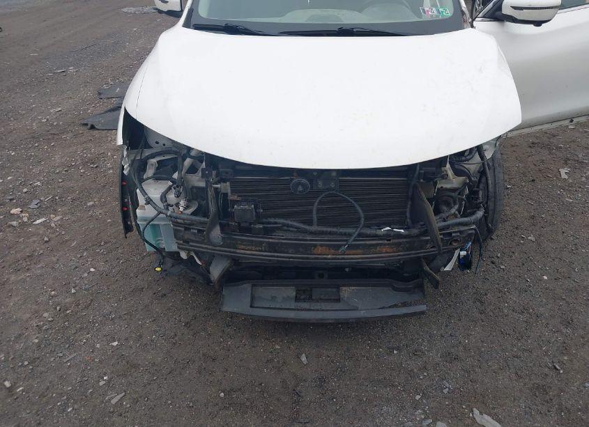 Photo 6 of 2016 Nissan Rogue SL (VIN 5N1AT2MV4GC851767)