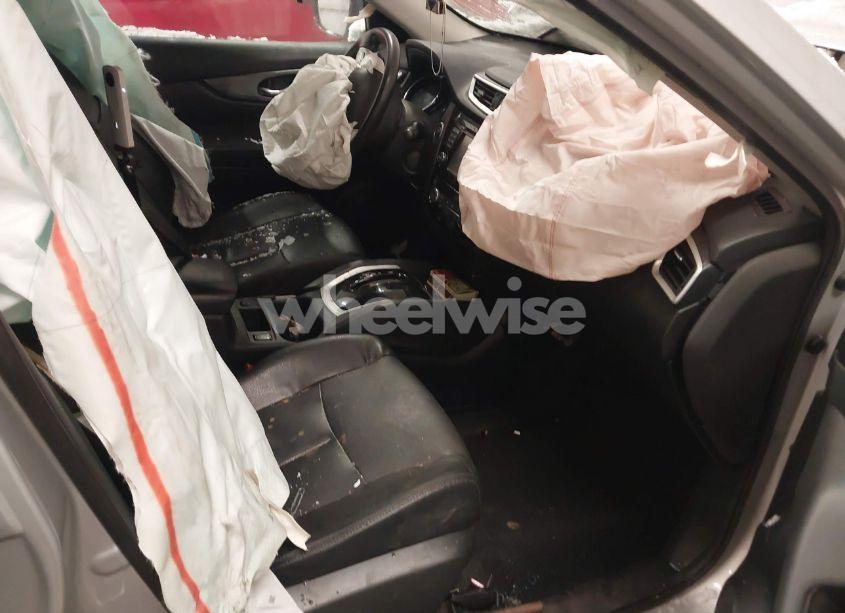 Photo 5 of 2016 Nissan Rogue SL (VIN 5N1AT2MV4GC872912)