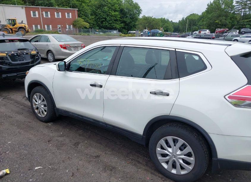 Photo 14 of 2016 Nissan Rogue S (VIN 5N1AT2MV4GC917024)