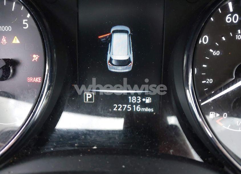 Photo 15 of 2017 Nissan Rogue SV (VIN 5N1AT2MV4HC739181)