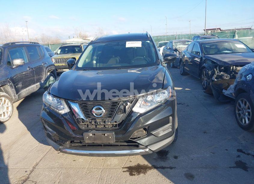 Photo 12 of 2017 Nissan Rogue SV (VIN 5N1AT2MV4HC747541)