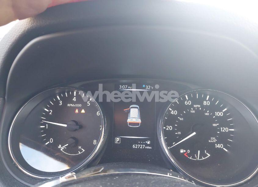 Photo 7 of 2017 Nissan Rogue SV (VIN 5N1AT2MV4HC747541)