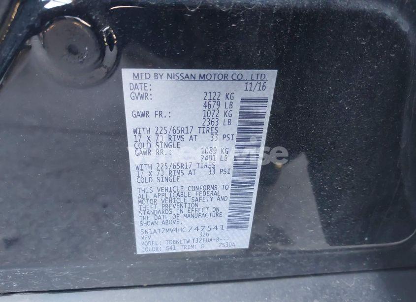 Photo 9 of 2017 Nissan Rogue SV (VIN 5N1AT2MV4HC747541)