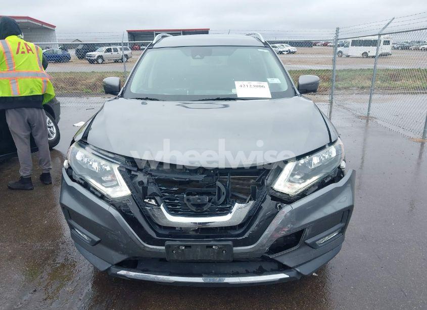 Photo 12 of 2017 Nissan Rogue SL (VIN 5N1AT2MV4HC769717)