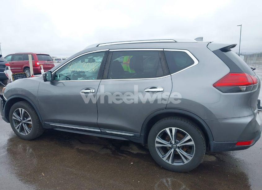 Photo 14 of 2017 Nissan Rogue SL (VIN 5N1AT2MV4HC769717)