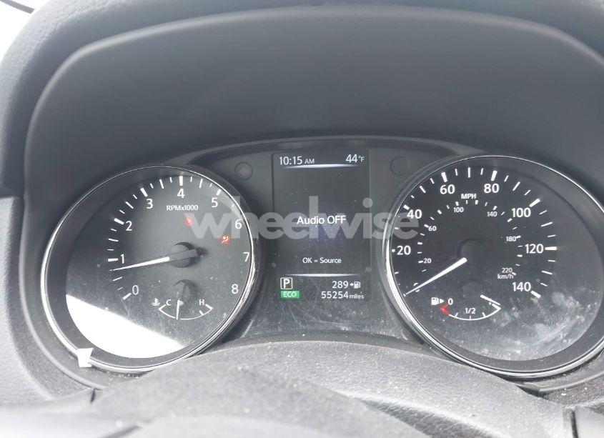 Photo 7 of 2017 Nissan Rogue SL (VIN 5N1AT2MV4HC769717)