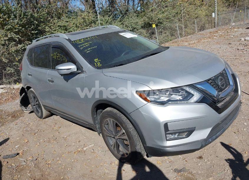 2017 Nissan Rogue SL (VIN 5N1AT2MV4HC787053) main photo