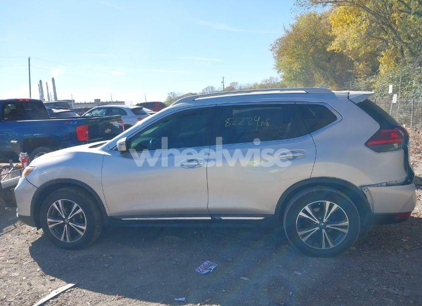 Photo 14 of 2017 Nissan Rogue SL (VIN 5N1AT2MV4HC787053)