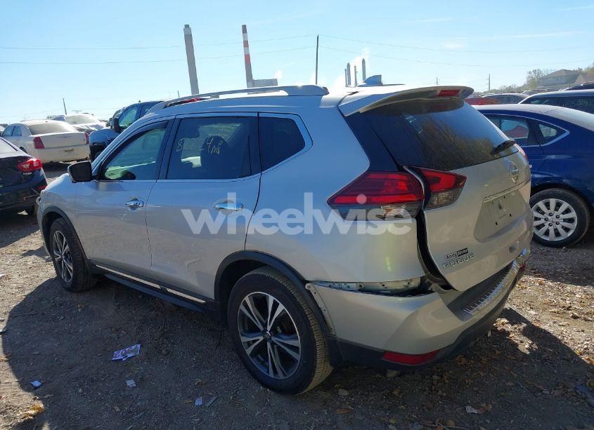 Photo 3 of 2017 Nissan Rogue SL (VIN 5N1AT2MV4HC787053)