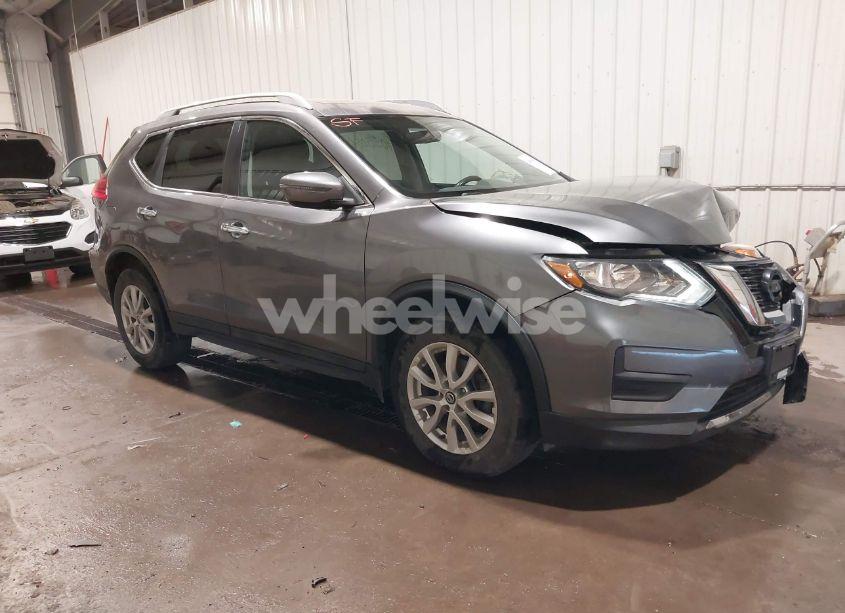 2017 Nissan Rogue SV (VIN 5N1AT2MV4HC799865) main photo