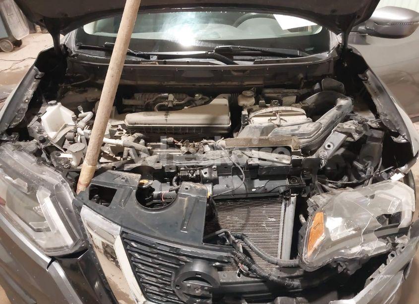 Photo 10 of 2017 Nissan Rogue SV (VIN 5N1AT2MV4HC799865)