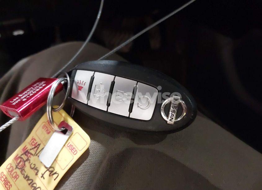 Photo 11 of 2017 Nissan Rogue SV (VIN 5N1AT2MV4HC799865)