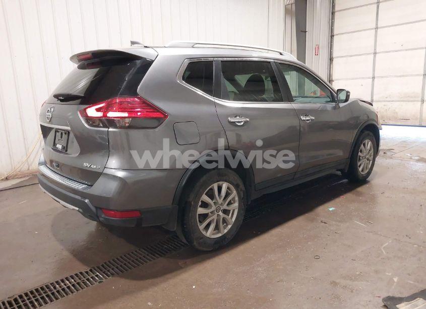 Photo 4 of 2017 Nissan Rogue SV (VIN 5N1AT2MV4HC799865)