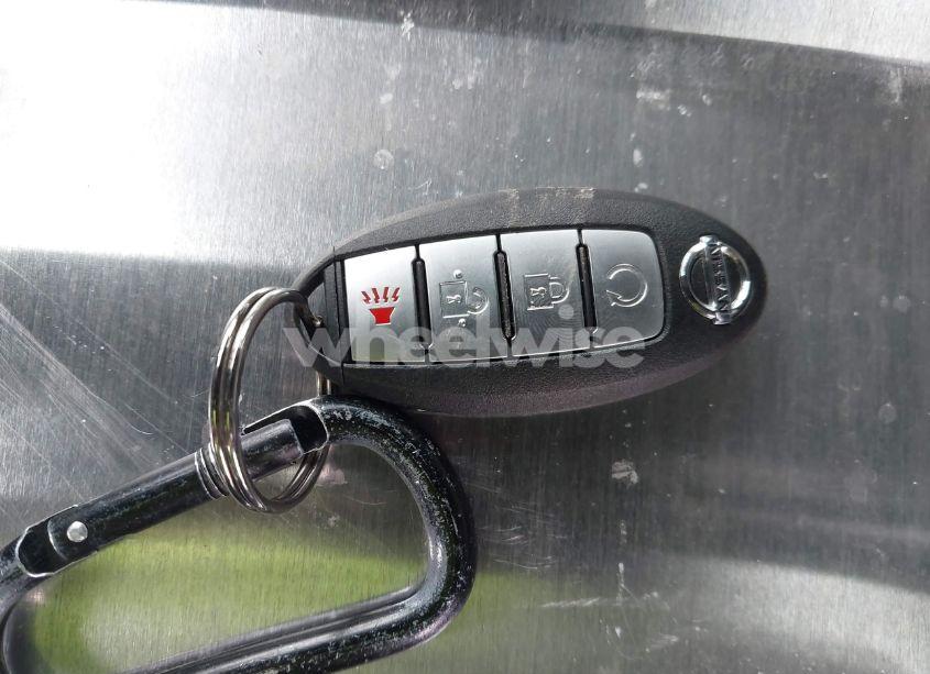 Photo 11 of 2017 Nissan Rogue SV (VIN 5N1AT2MV4HC829687)