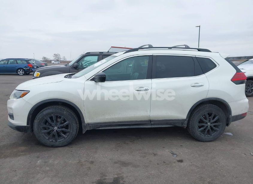 Photo 14 of 2017 Nissan Rogue SV (VIN 5N1AT2MV4HC829687)