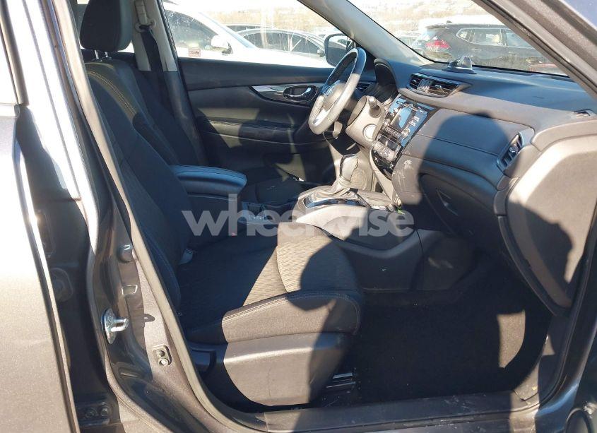 Photo 5 of 2017 Nissan Rogue SV (VIN 5N1AT2MV4HC878436)