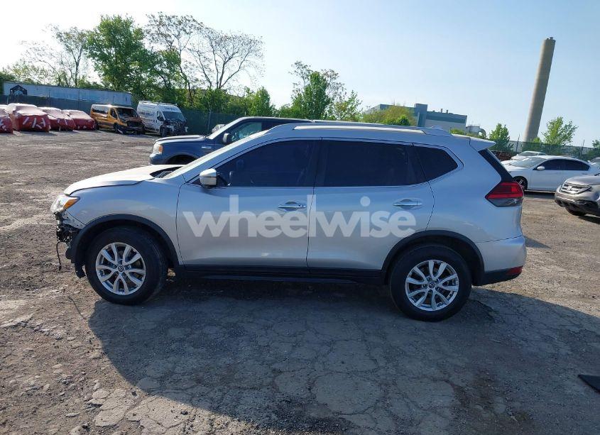 Photo 15 of 2017 Nissan Rogue SV (VIN 5N1AT2MV4HC878808)