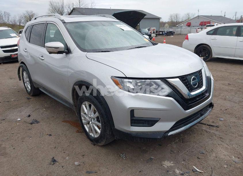 2017 Nissan Rogue SV (VIN 5N1AT2MV4HC886343) main photo