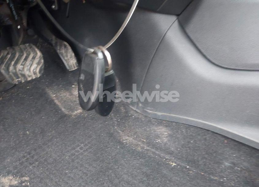 Photo 11 of 2017 Nissan Rogue SV (VIN 5N1AT2MV4HC886343)