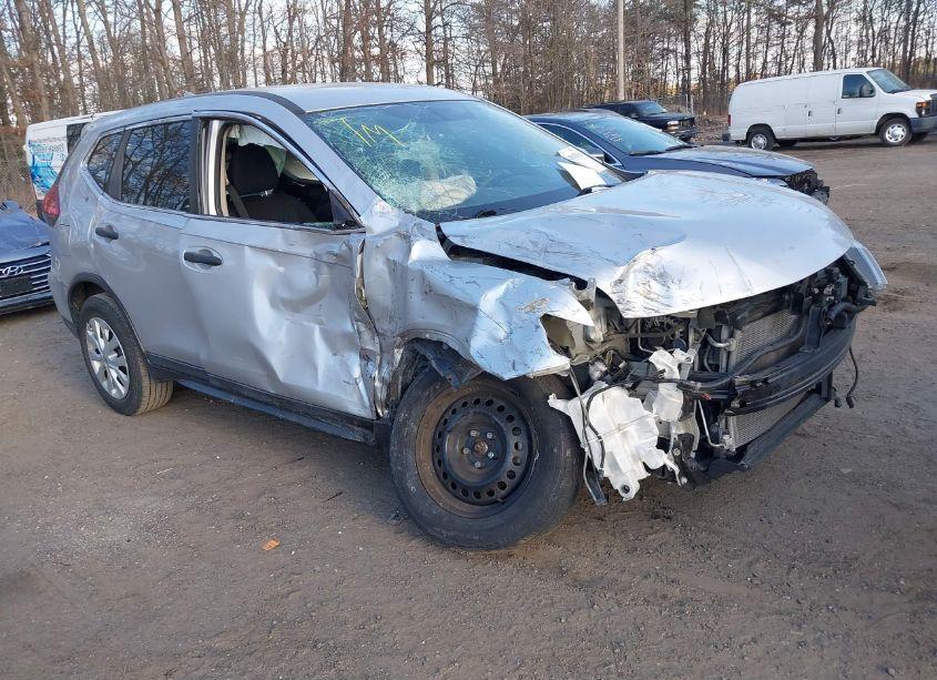 2017 Nissan Rogue S (VIN 5N1AT2MV4HC895253) main photo