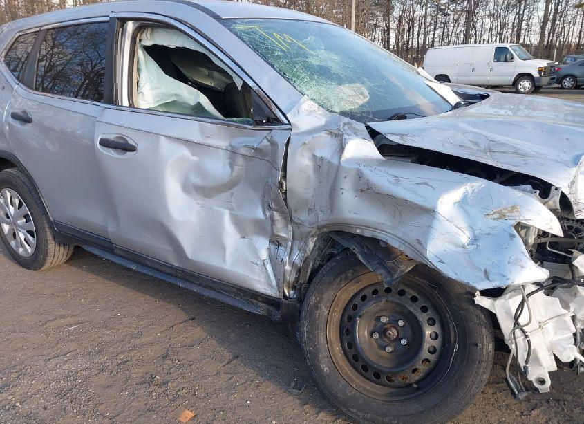 Photo 17 of 2017 Nissan Rogue S (VIN 5N1AT2MV4HC895253)