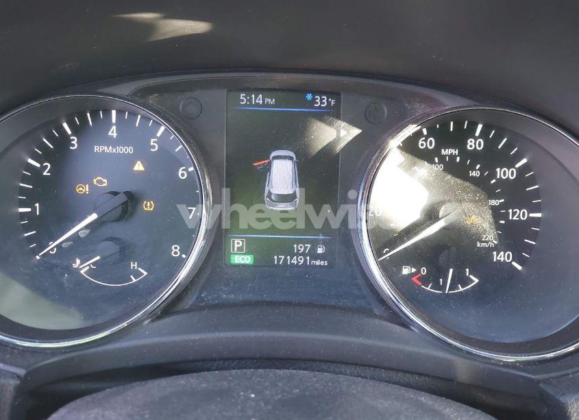 Photo 7 of 2018 Nissan Rogue SV (VIN 5N1AT2MV4JC711063)